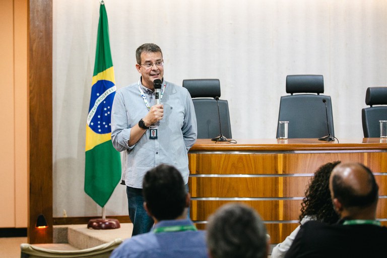 Autoridades do MGI recebem novos servidores aprovados no CPNU 1 durante visita técnica à pasta. Fotos: Washington Costa