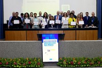 Jornada histórica do primeiro Concurso Público Nacional Unificado é tema de livro publicado pelo MGI