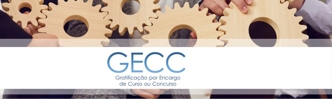 Foto de pessoas segurando engrenagens que se encaixam