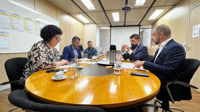 Coordenadores da DIGEP e representantes do Sindisef, durante reunião no dia 30 de março