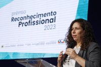 Prêmio Reconhecimento Profissional enaltece servidores públicos ao condecorar mais de mil profissionais
