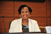 Egressa do Programa LideraGOV se torna a primeira mulher negra na diretoria do INCQS/Fiocruz