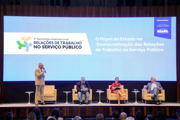 SEM INTER  RELACOES DE TRAB NO SERVICO PUCLICO_0023.jpg