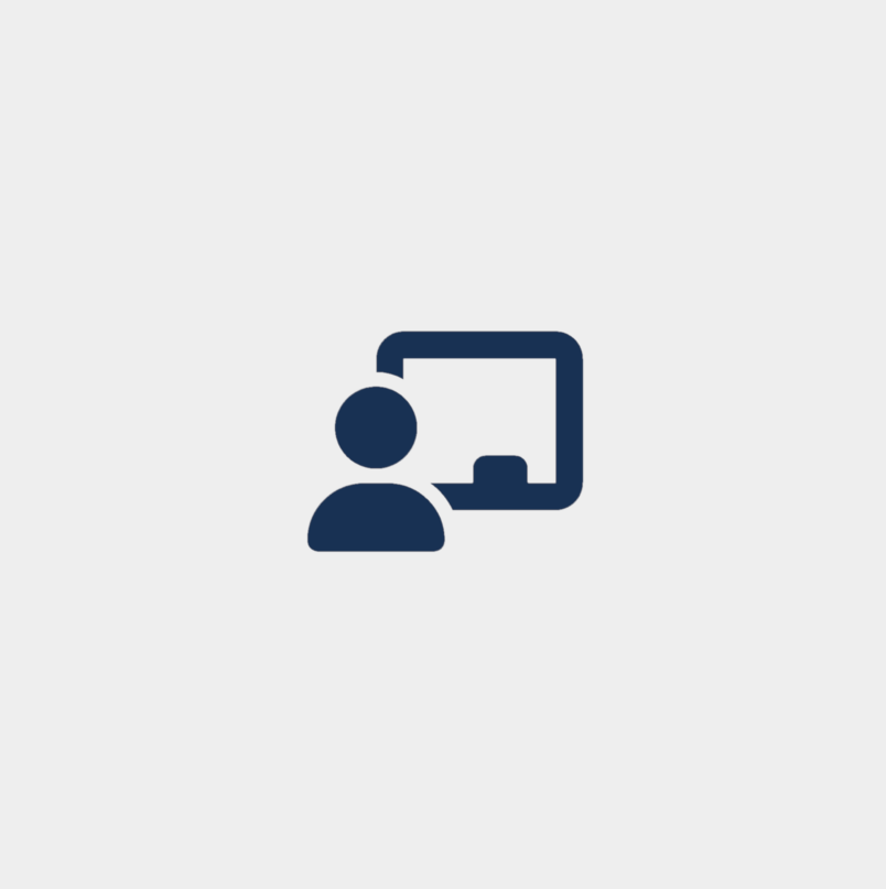 ícone de uma pessoa a frente de um quadro de sala de aula