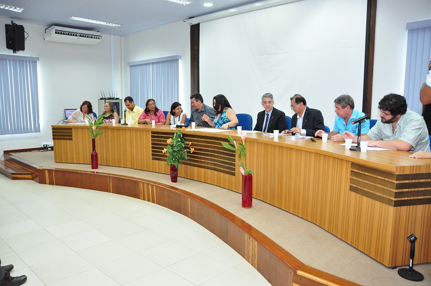 Inauguração das Unidades do Siass UFRR e MSRR_Mesa Diretora.jpg