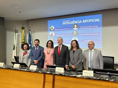 Mesa de abertura do Seminário Inteligência Artificial, promovido pelo Conselhão. Foto: Lincoln Szervinski / ASCOM-SRI