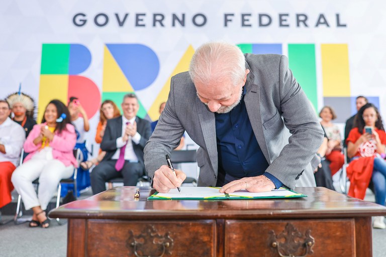 Decreto cria Conselho da Federação e reforça pacto federativo