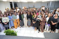 SRI promove encontro de prefeitas e vice-prefeitas com ministras e com a presença da primeira-dama, Rosângela da Silva, no Palácio do Planalto