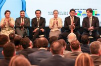 Gleisi Hoffmann prestigia transmissão de cargo para novo ministro das Comunicações, Frederico de Siqueira Filho