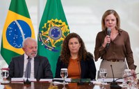 Governo envia PL de carreiras federais ao Congresso