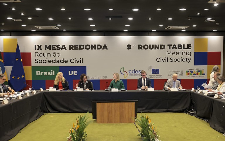 Ministra Gleisi Hoffmann abre mesa redonda entre Brasil e UE