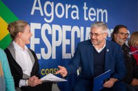 Ministra Gleisi participa de lançamento do programa ‘Agora Tem Especialistas’, do Ministério da Saúde, em Curitiba (PR)