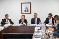 Reunião na SRI discute ações adotadas para apoio à população atingida por tornado no Paraná