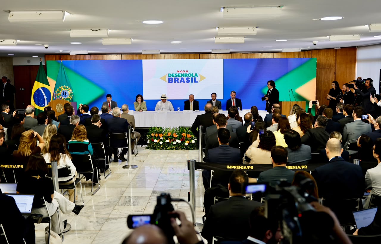 Cerimônia ocorreu nesta segunda (29), no Palácio do Planalto