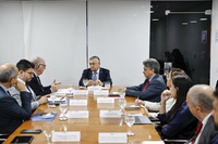 Ministro José Guimarães recebe comitiva em preparação para Marcha em Brasília em Defesa dos Municípios
