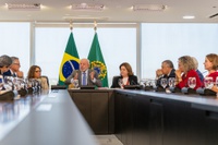Presidente Lula sanciona lei que institui o Dia Nacional em Memória das Vítimas da Covid-19
