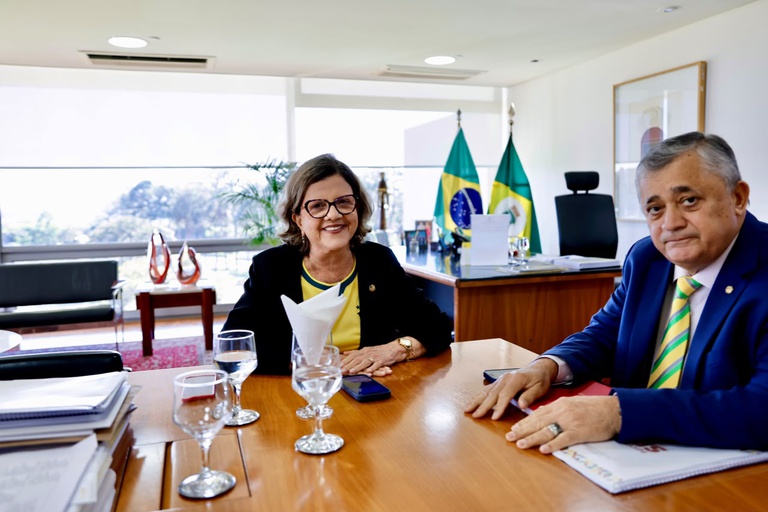 senadora03.jpeg