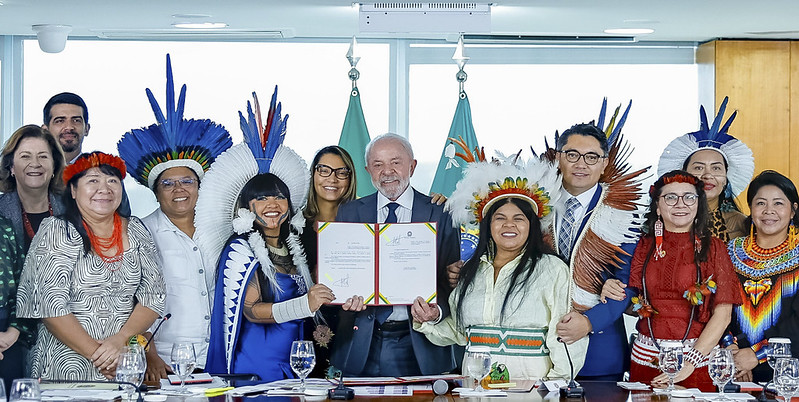 Presidente Lula sanciona leis que ampliam proteção das mulheres