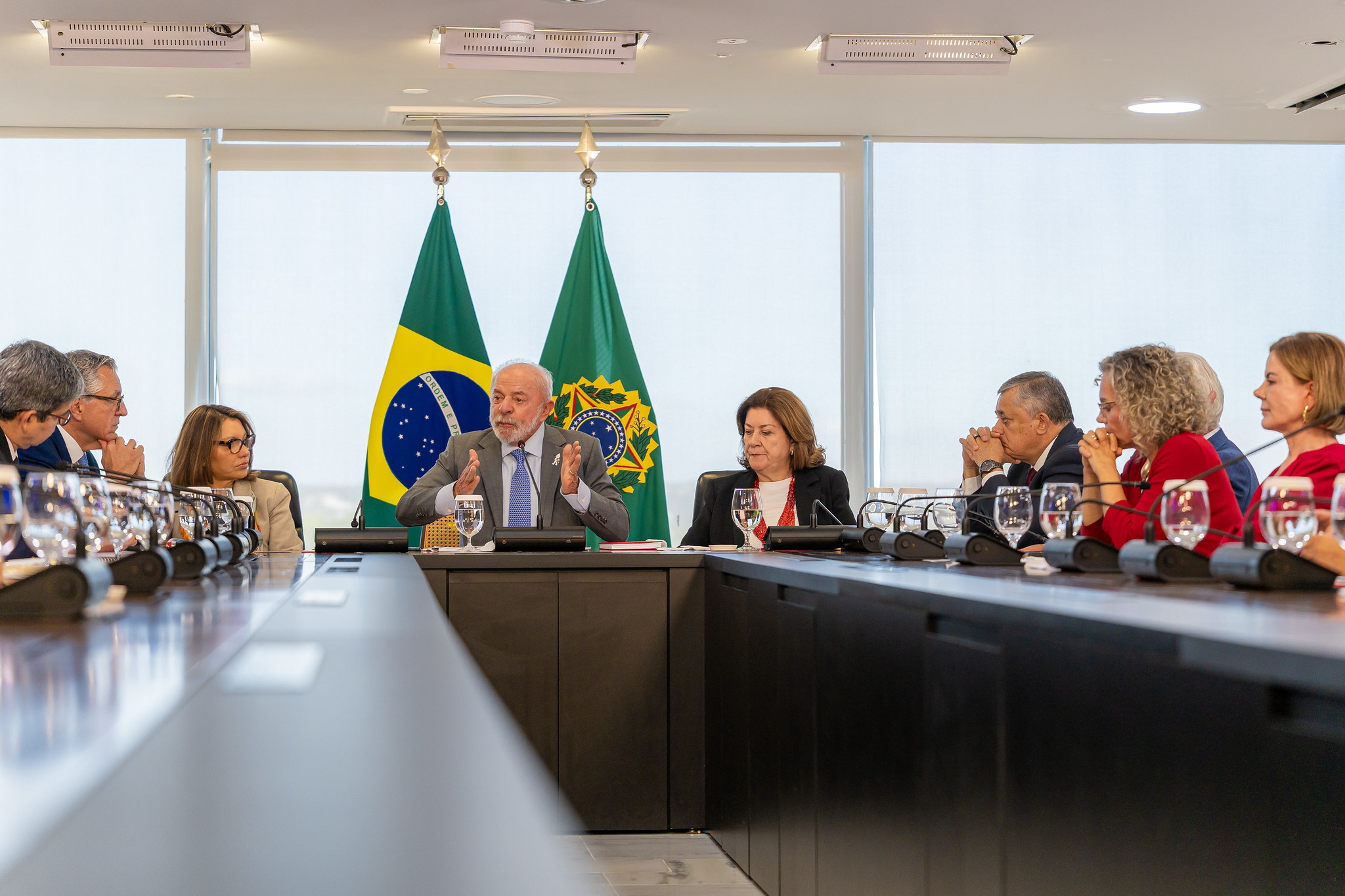 Presidente Lula sanciona lei que institui o Dia Nacional em Memória das Vítimas da Covid-19