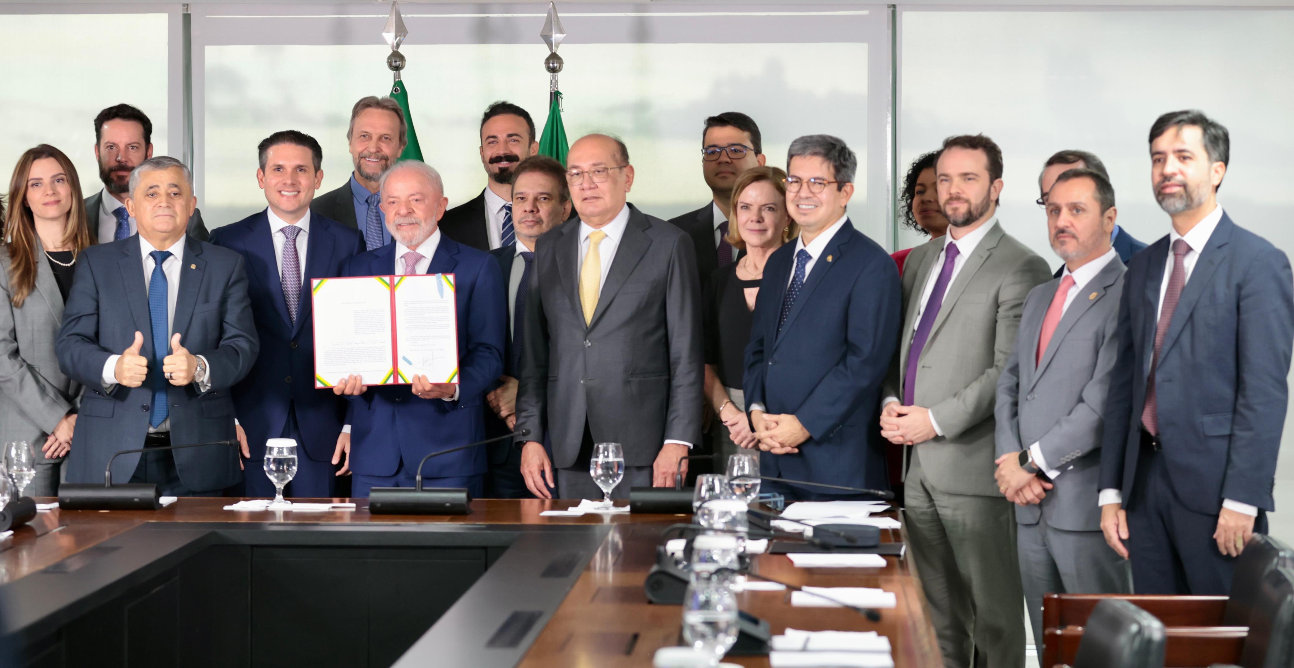 Presidente Lula sanciona Marco Legal do Combate ao Crime Organizado (Antifacção) no Brasil