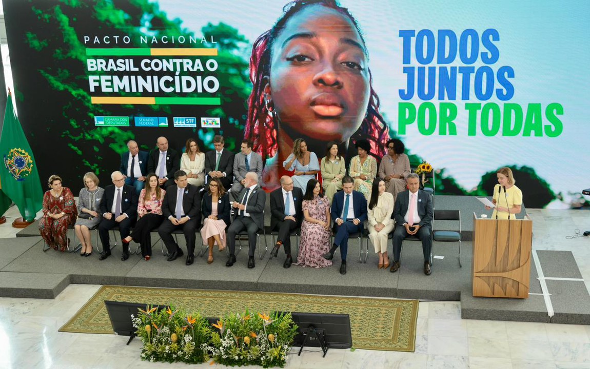 Cerimônia que contou com discursos de Lula e Gleisi marca compromisso integrado entre os três Poderes pela vida das mulheres