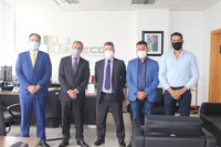 Delegado Waldir e prefeitos buscam parceria para Goiás