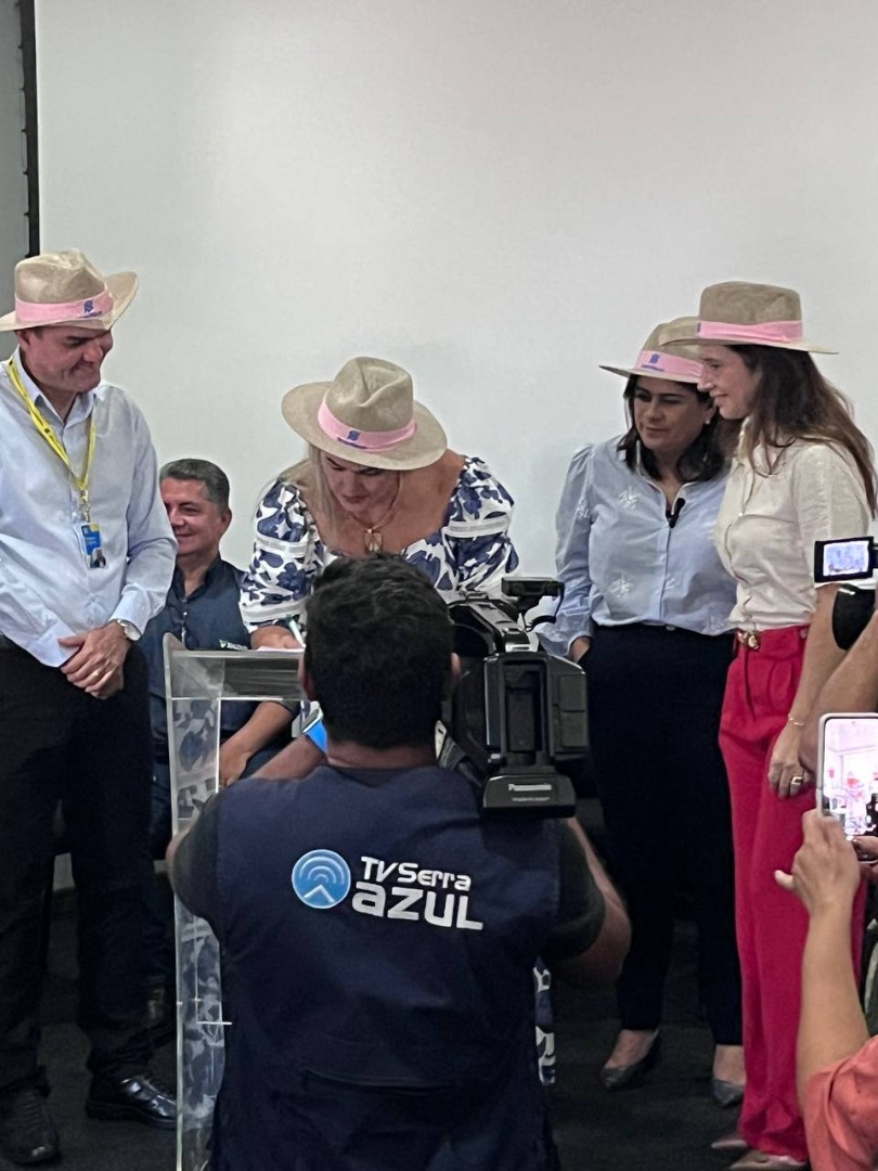 photo_4965521530855469171_y (1).jpg