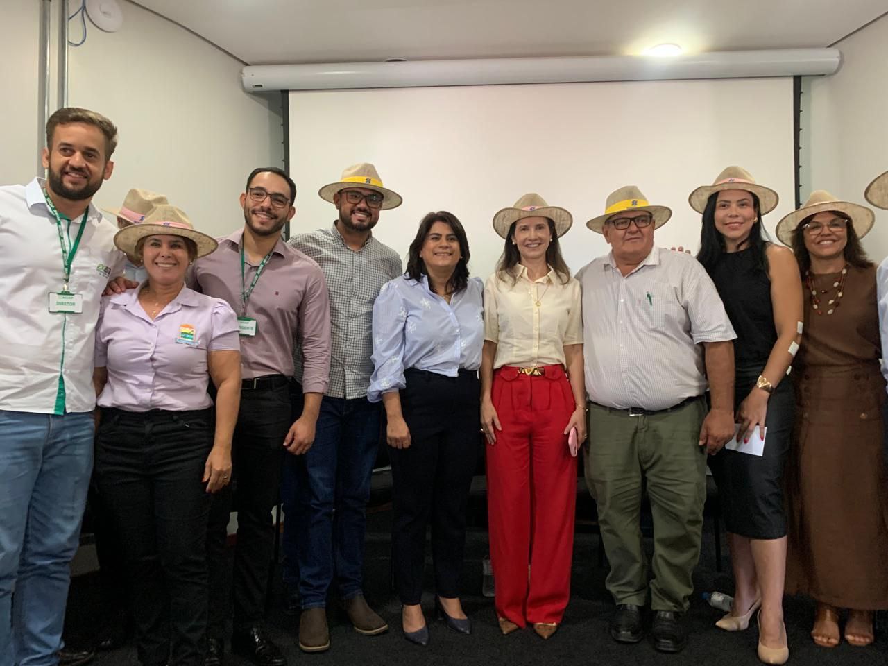 photo_4979100297595039822_y (1).jpg