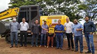 Sidrolândia (MS) recebe escavadeira hidráulica para renovar frota de Infraestrutura