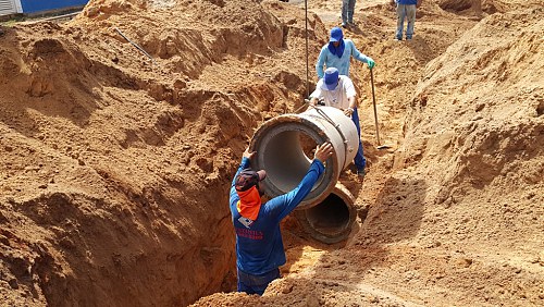Andressa Lopes - Obras de Drenagem de Águas Pluviais.jpg