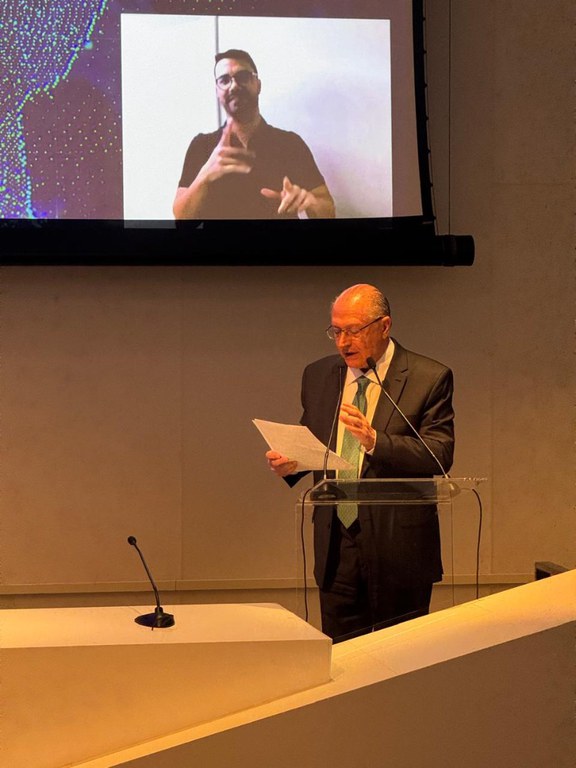 WhatsApp Image 2024-08-06 at 12.23.53 (1).jpeg