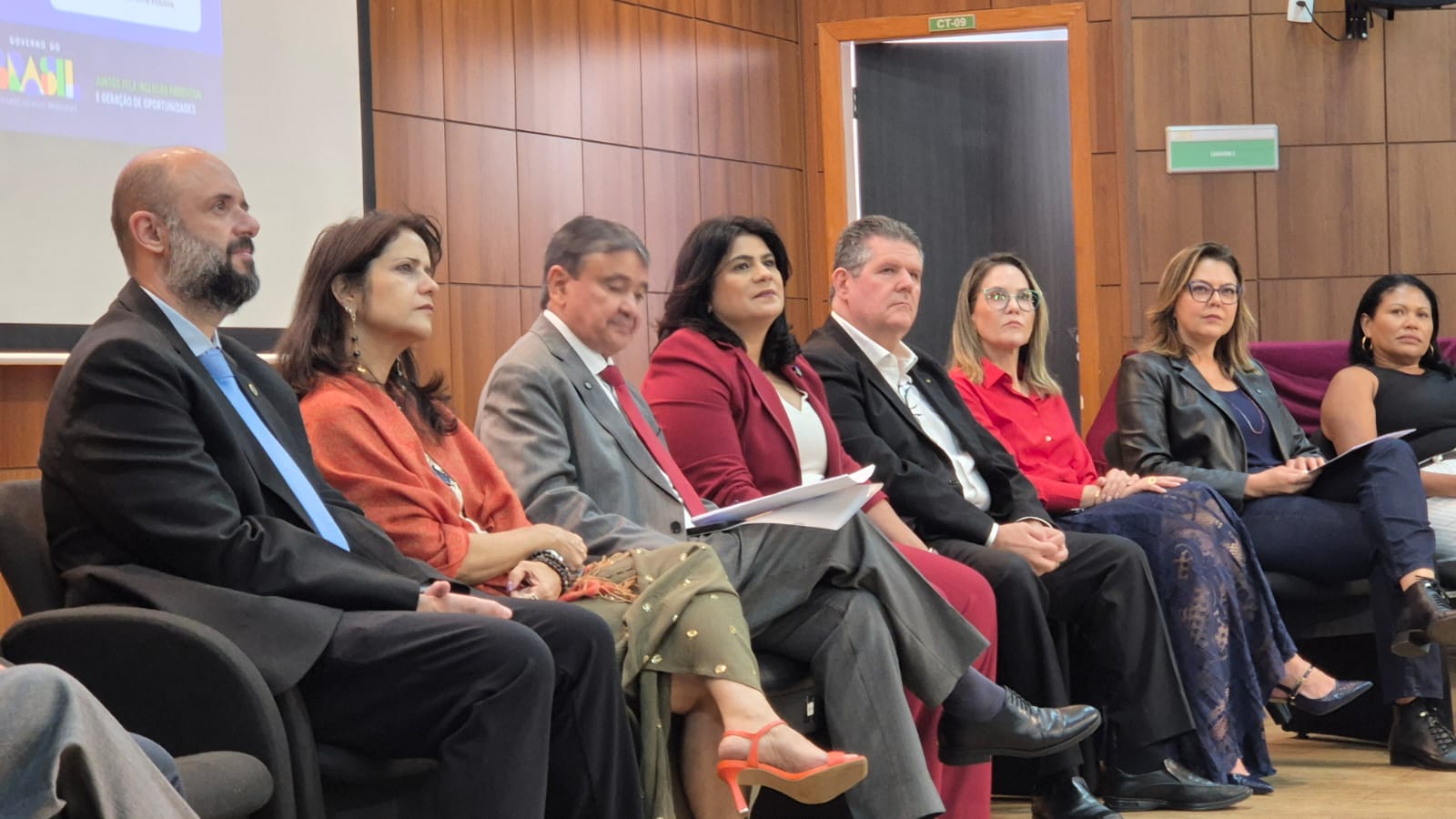Dispositivo do lançamenrto do Programa Acredita no 1º Passo