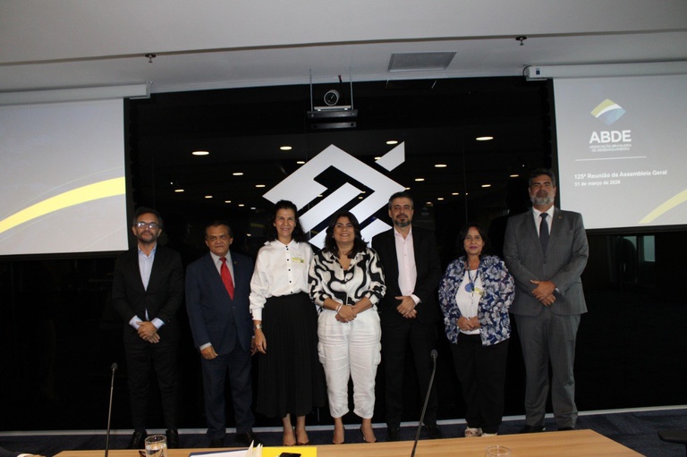 Assinatura do ACT entre Sudeco e ABDE