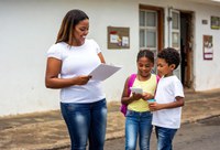 Estudo inédito da Sudene revela que mulheres nordestinas são mais escolarizadas, embora enfrentem maior jornada de atividades