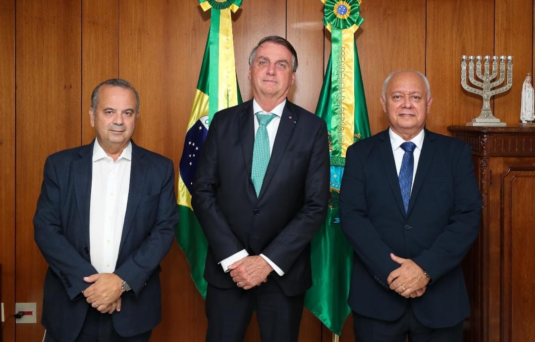 Superintendente da Sudene ao lado de Jair Bolsonaro e Rogério Marinho