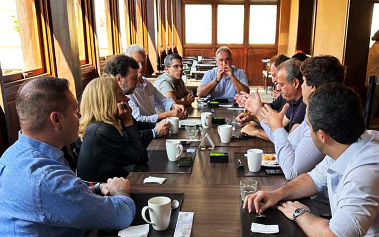 Reunião sobre turismo