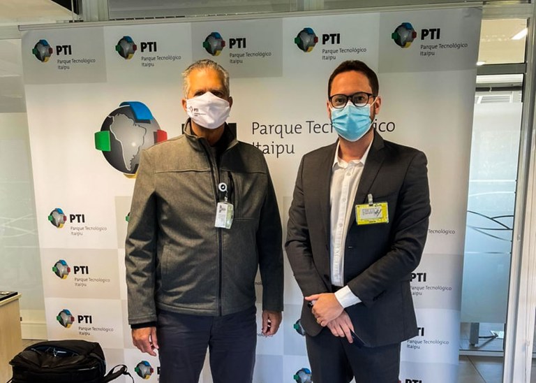 Visita do superintendente ao PTI em Foz do Iguaçu.