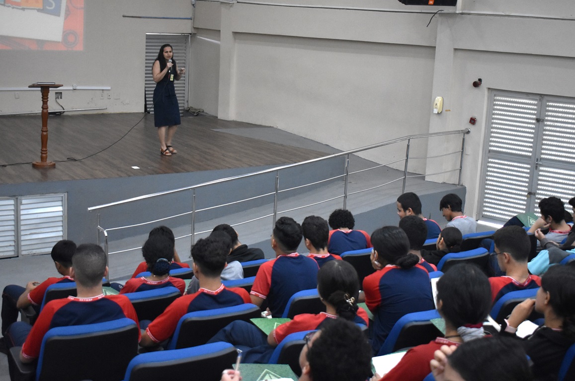 Ceti Elisa Bessa Freire