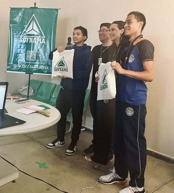 E. E Antenor Sarmento