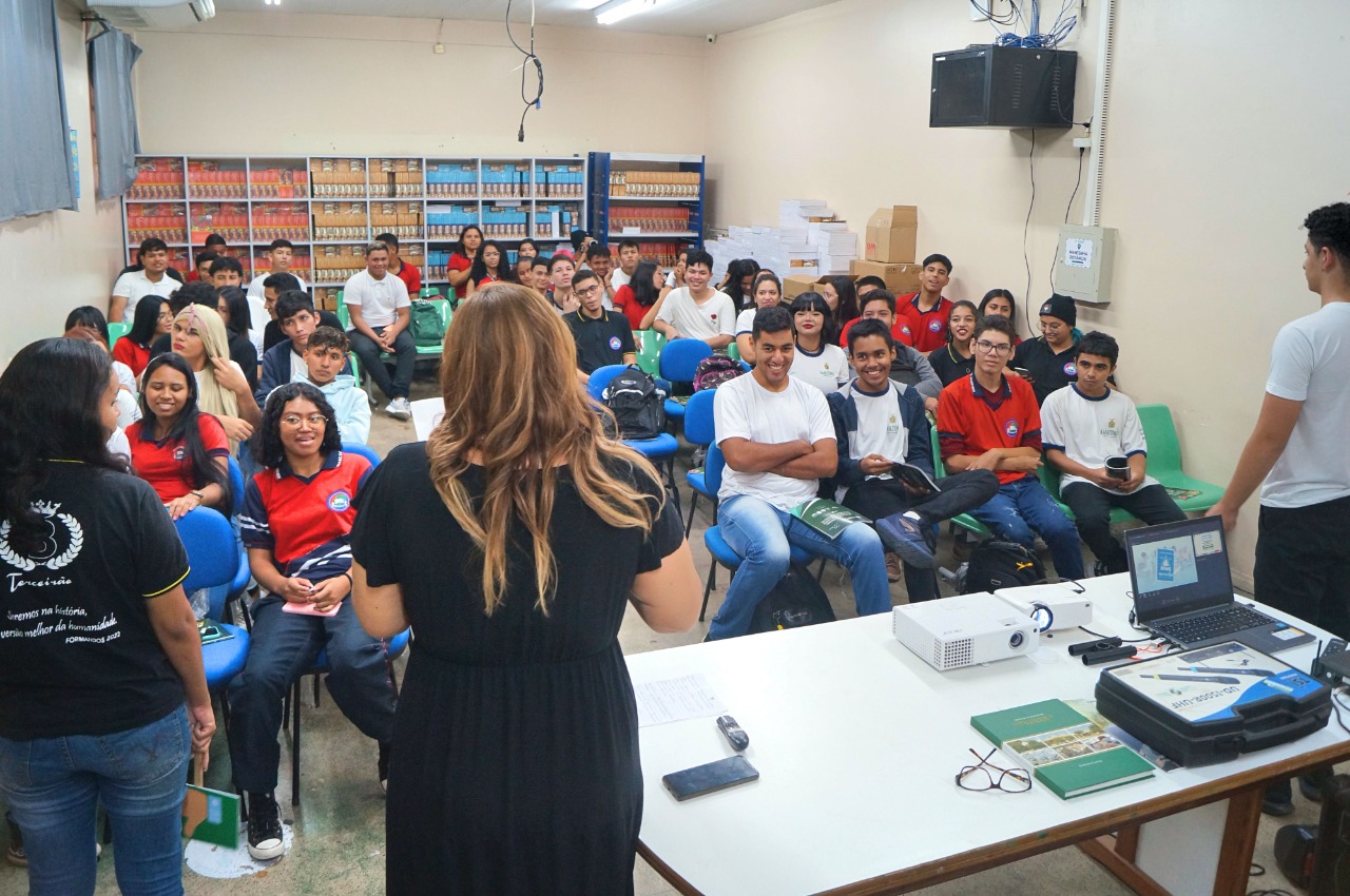 Dr. Isaac Sverner.jpeg