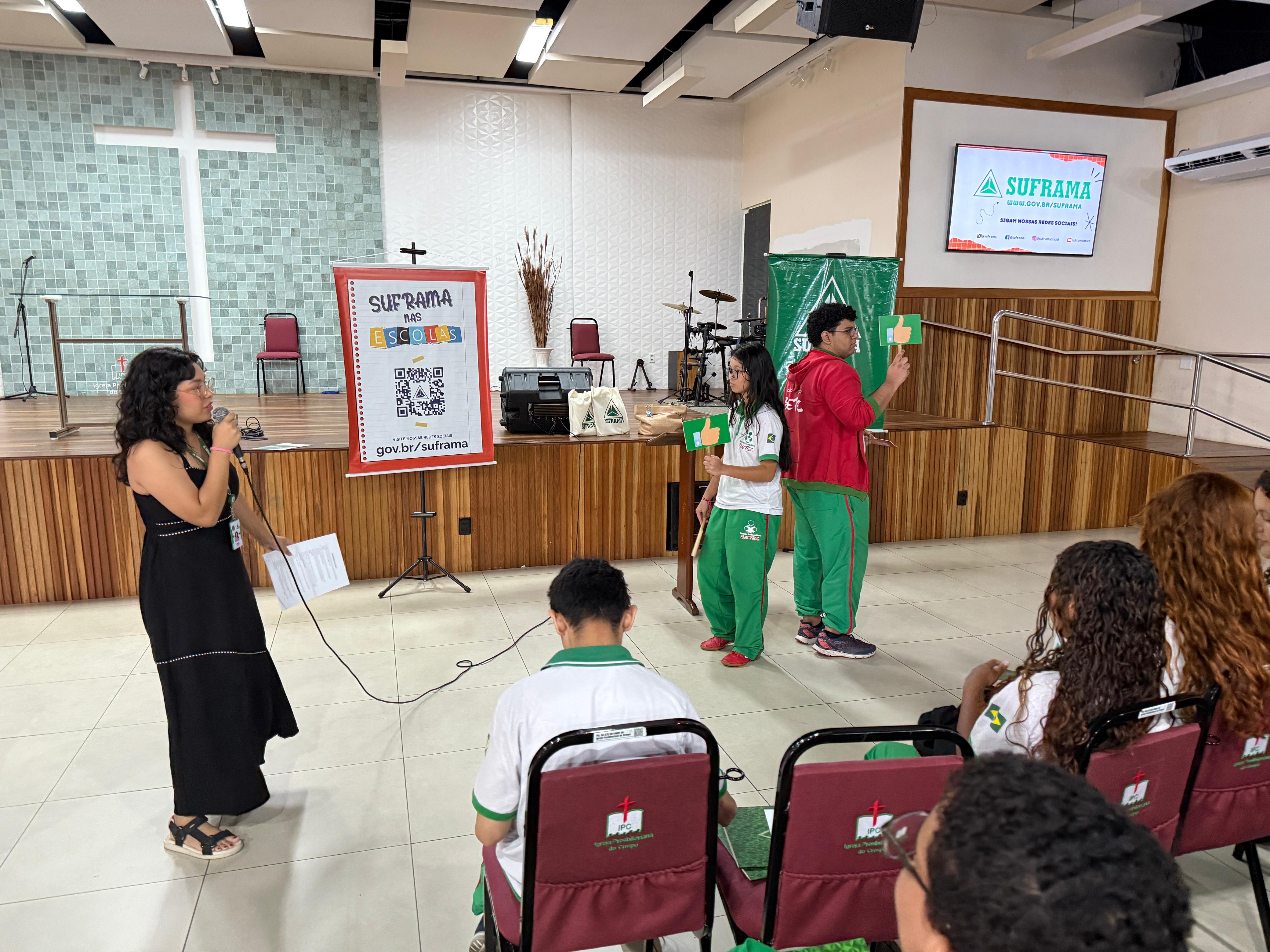 Escola Evangélica Betel