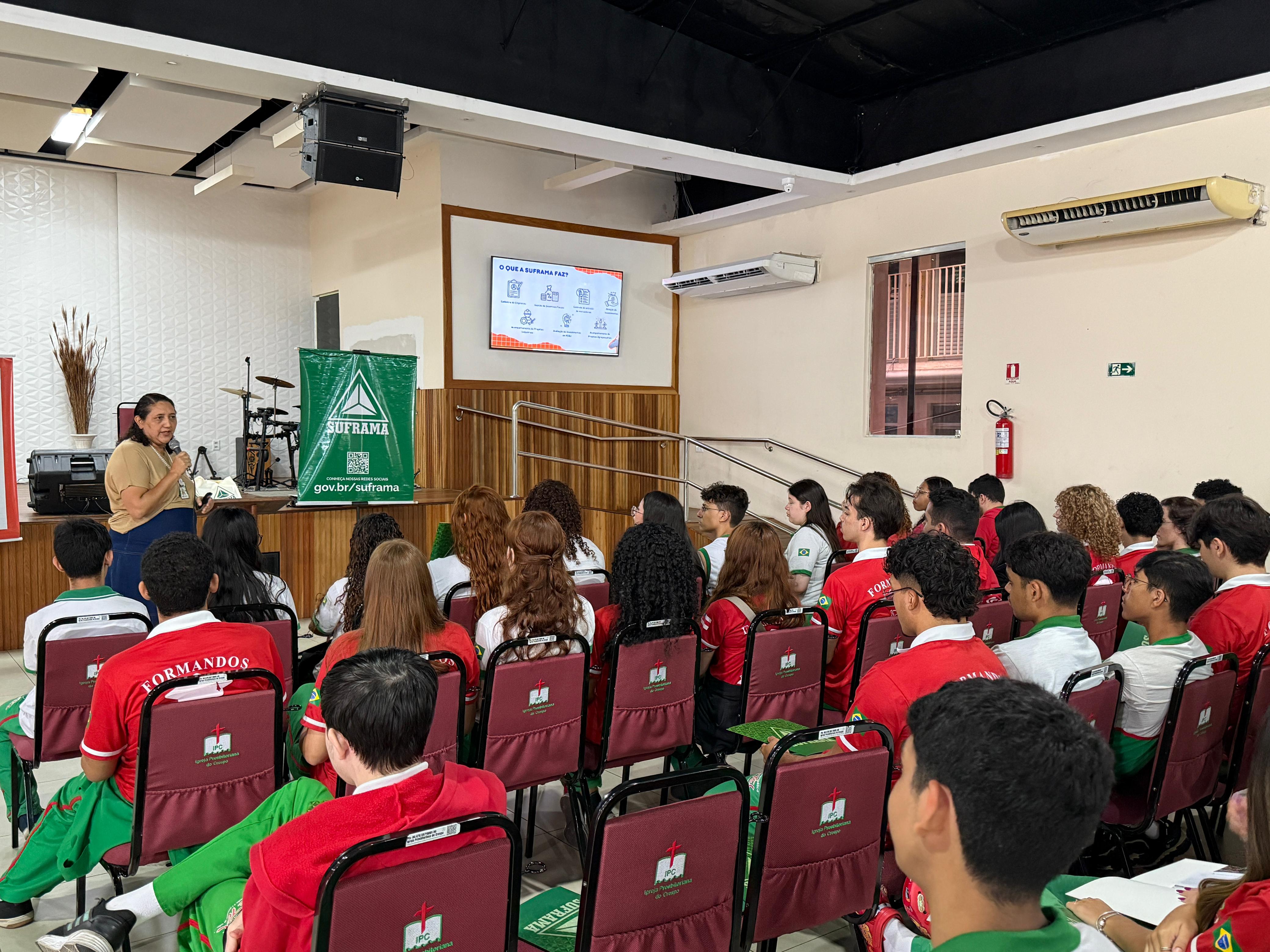 Escola Evangélica Betel