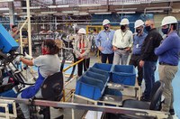 Caloi apresenta evolução das bicicletas durante visita da Suframa