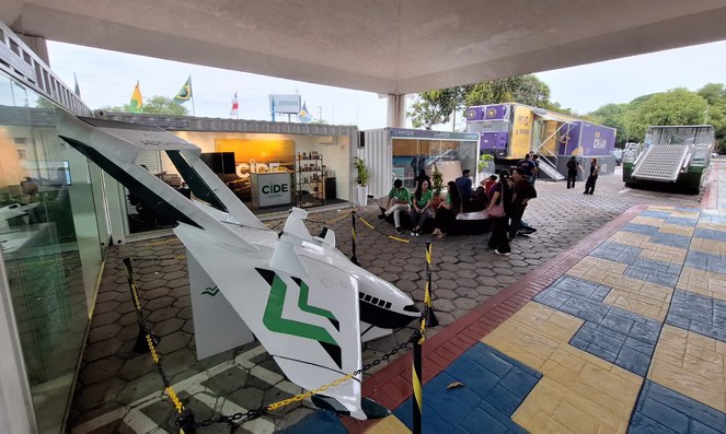 Foto mostra equipamentos em exposição
