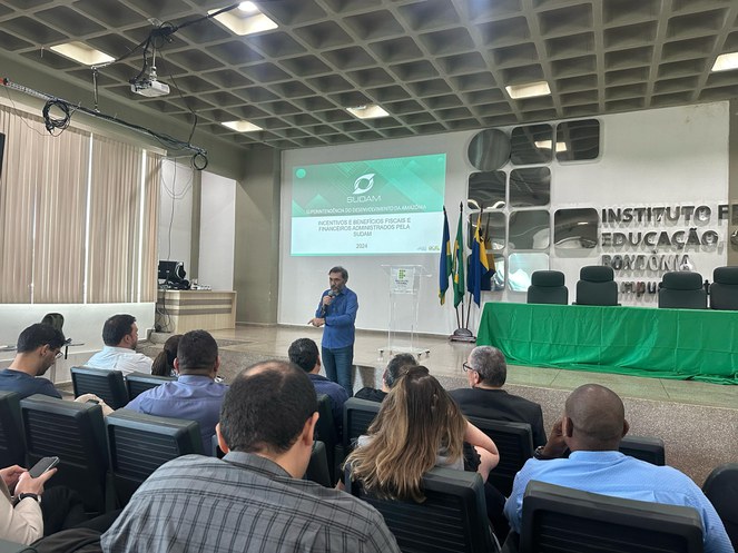 Incentivos e benefícios fiscais para o desenvolvimento regional foram explicados pelo coordenador-geral de incentivos e benefícios fiscais da Sudam, Jorge Valente, durante Jornada em Rondônia
