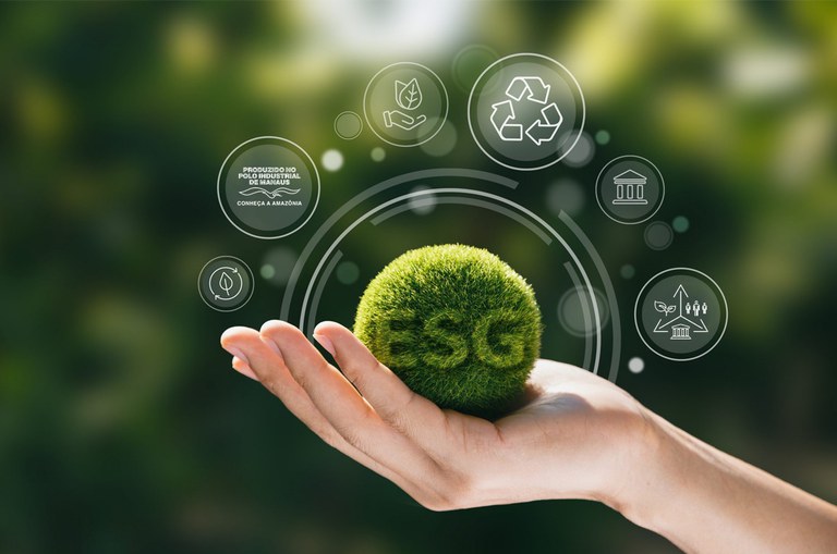 Foto mostra uma mão segurando objeto