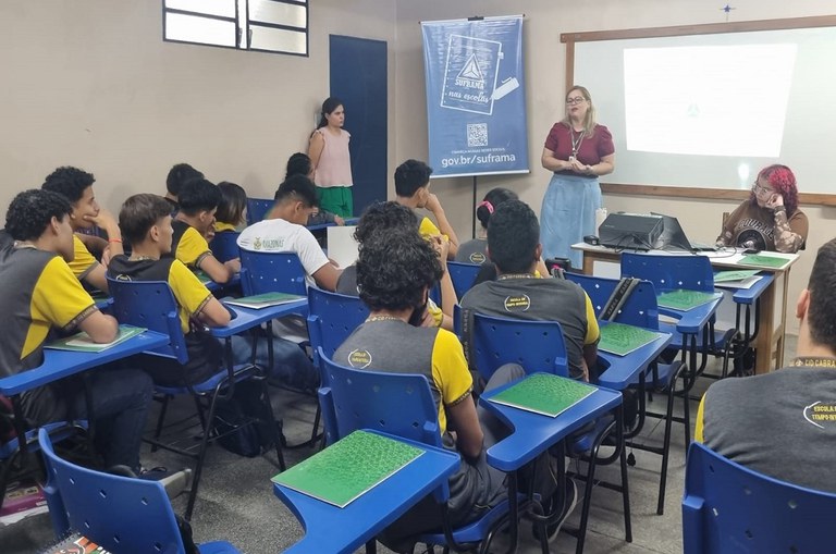 Ação promove palestras informativas sobre a atuação da Autarquia, funcionamento da ZFM, além de destacar os benefícios do projeto para todo o País, nos aspectos econômico, social, ambiental e tecnológico (Fotos: Adriana dos Anjos/Suframa)