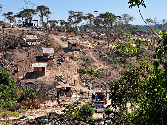 Desocupação de área da Suframa no Distrito 2