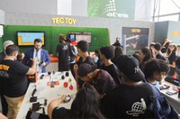 Produtos fabricados na Zona Franca de Manaus atraem estudantes para a FesPIM