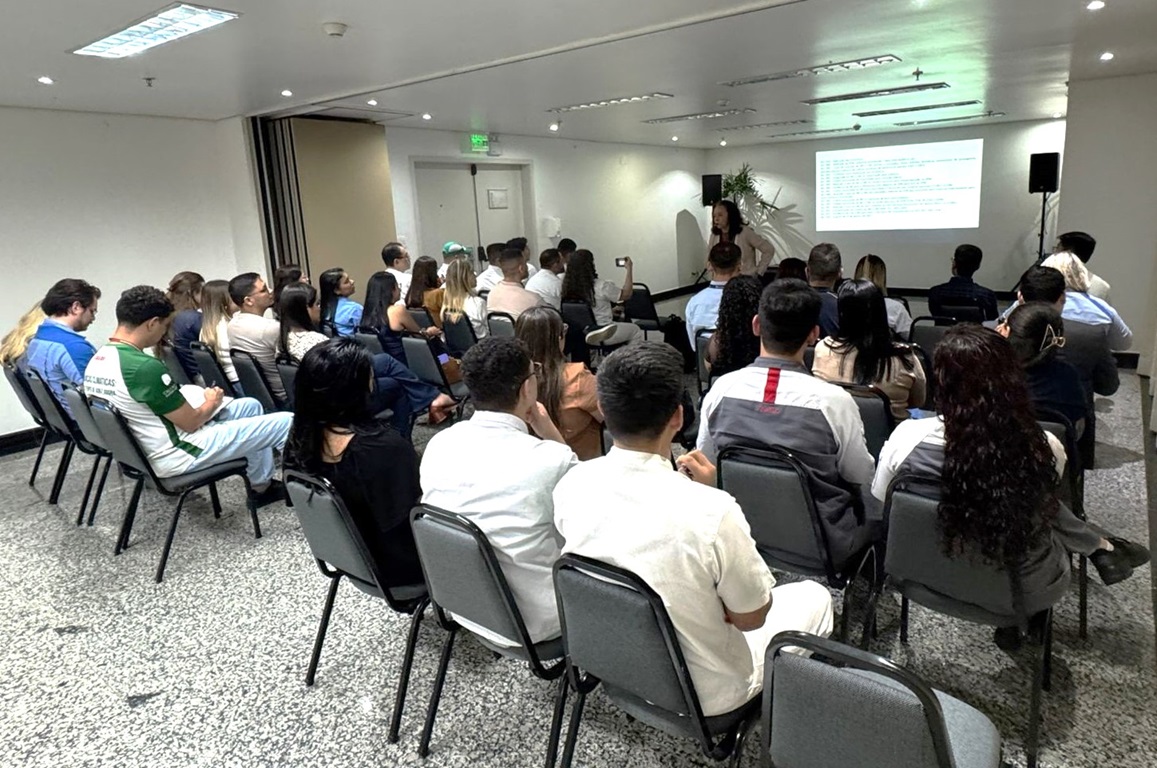 Realizado nesta sexta-feira (28), o encontro reuniu empresários e representantes do setor produtivo para discutir os impactos das novas regras e os procedimentos que serão adotados durante a transição.